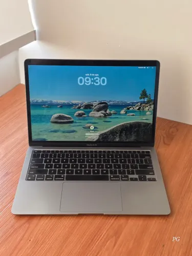 Macbook air m1 8gb ssd de 250