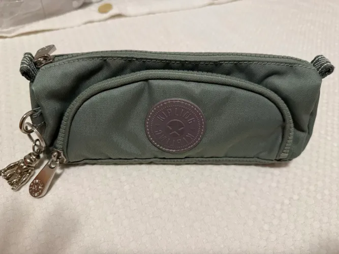 Estojo kipling