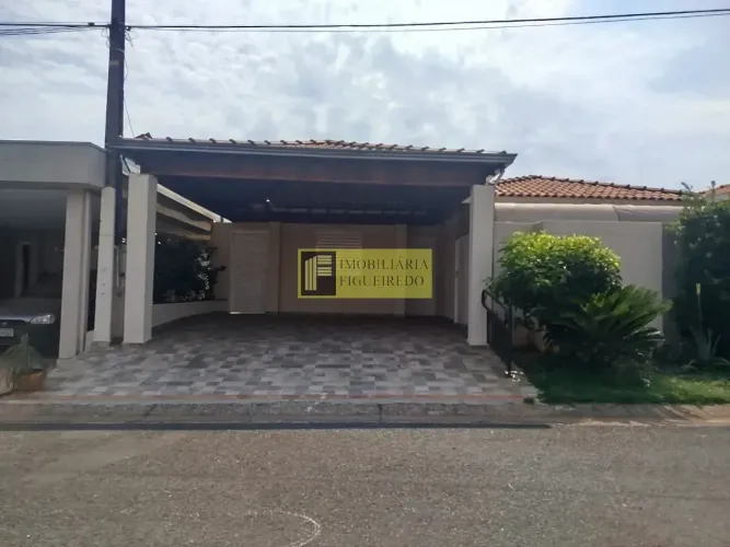 Casa para venda no condomínio Jardins de Barcelona.