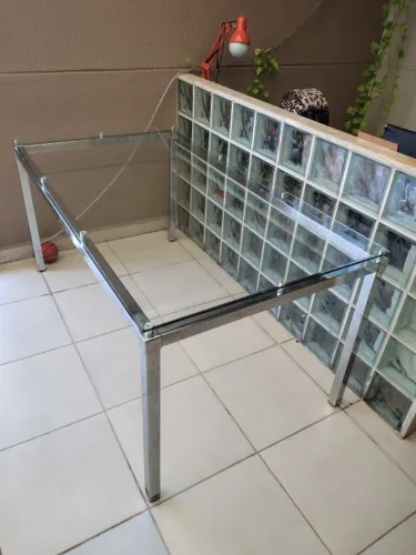 Mesa de jantar retangular com aparador 
