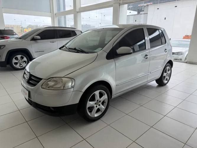 Volkswagen Fox Plus 1.6mi/ 1.6mi Total Flex 8V 4P 2008