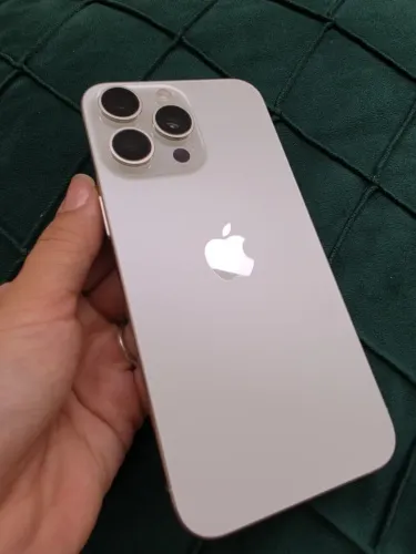 iPhone 15 Pro Max 256GB - Titânio Branco 