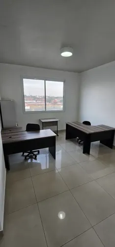 Alugo Sala Comercial Mobiliada na Areinha.