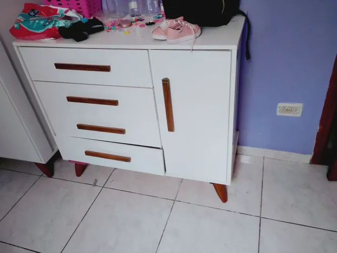 Conjunto quarto infantil cama cômoda e guarda roupa 