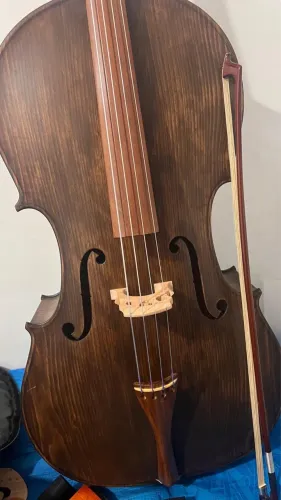 Vende-se Violoncelo Rolim Milor/Orquestra