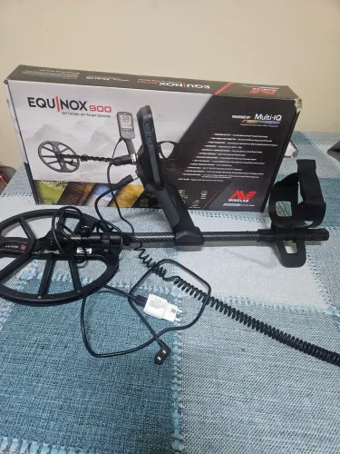 Detector de metais minelab equinox 900 2 anos 6 meses de garantia