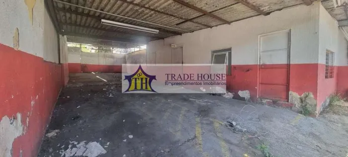 Terreno de 10 x 50 na Vila Das Mercês ( Vago ) ..
