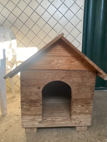 Casa para pet em madeira