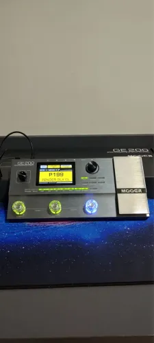 Pedaleira Mooer GE200