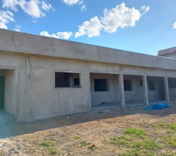 Mestre de obras,pedreiro e carpinteiro. 