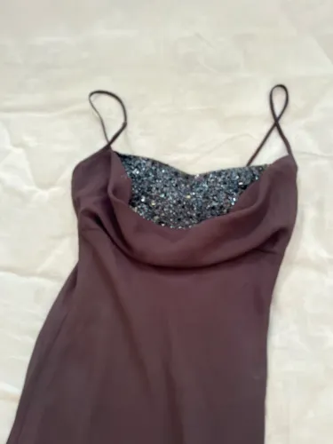 Vestido de festa bordado longo