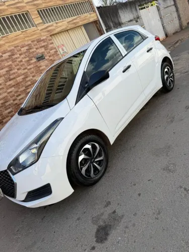 Hyundai HB20 Unique 1.0 Flex 12V Mec. 2019
