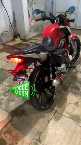 VENDO TITAN EDIÇÃO ELIMITADA 