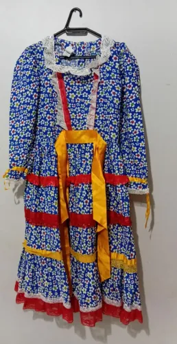 Vestido caipira veste bem do tamanho 11 adolescente ate um p adulto