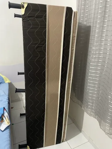 Cama de solteiro