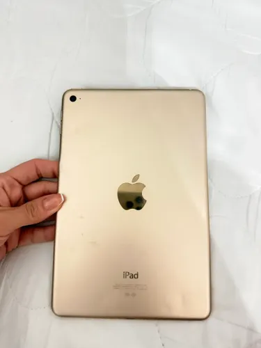 Ipad mini 4 200,00 leia