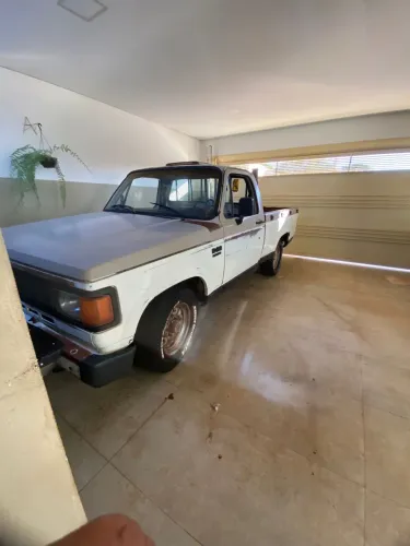 Chevrolet D-20 S 3.9/4.0 Turbo Diesel 1987