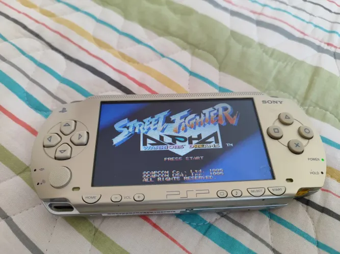 PSP 1000 GOLD DESBLOQUEADO 