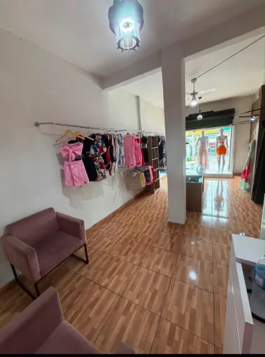 Passo Loja de Roupas Completa com Móveis e Estrutura