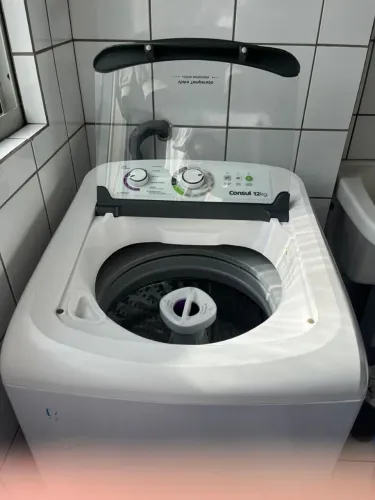 Máquina de lavar Consul 12kg com 2 anos de uso, perfeito estado