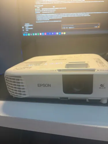 Projetor Epson e20