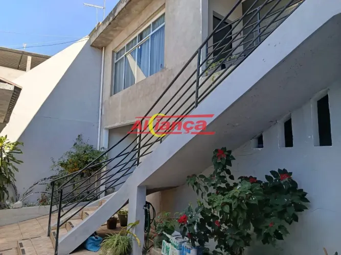 CASA COM PROJETO INTELIGENTE NO JARDIM PARAÍSO EM GUARULHOS