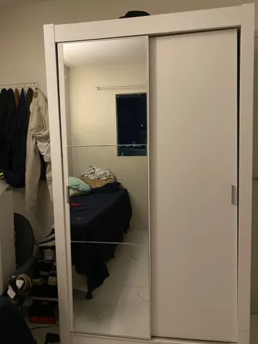 Guarda-roupa solteiro