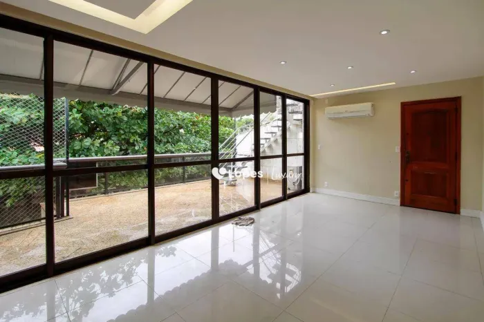 Cobertura com 4 quartos à venda, 336 m² por R$ 3.000.000 - Jardim Oceânico - Rio de Janeir