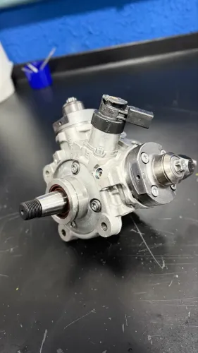 Bomba de alta amarok v6 Bosch original 