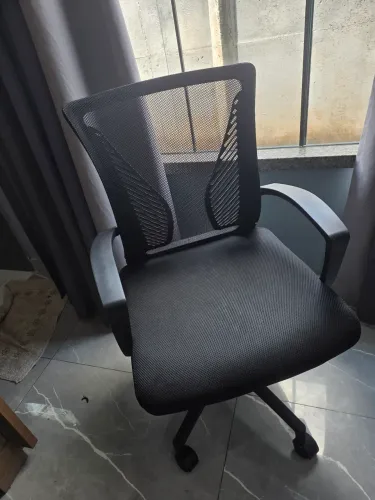 Cadeira Escritório Semi Nova
