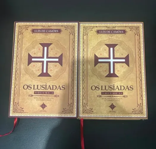Os Lusíadas (2 vols.) - edição rara comentada e ilustrada