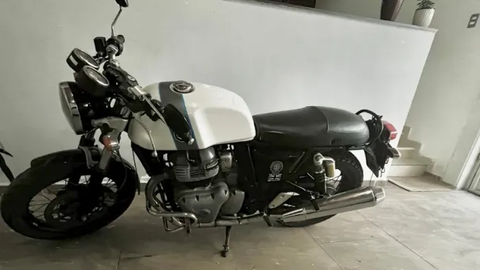 ROYAL ENFIELD -MAQUINA LINDA NOVISSIMA GT 650 