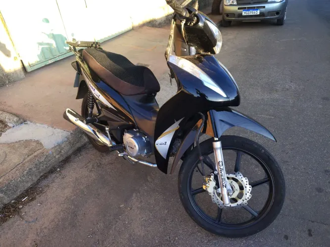 Vendo muito nova, segundo dono