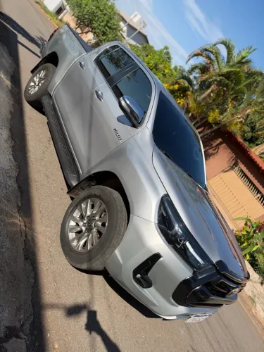 Toyota Hilux CD SRX 4X4 2.8 TDI 16V Diesel Aut. 2016