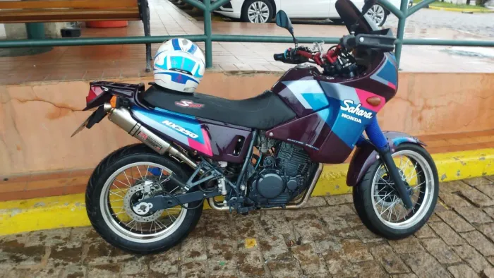 Sahara 350. Moto Rara e Única. Toda estilizada 