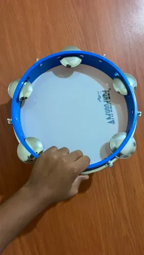 Pandeiro Vanguarda de 10" em ABS azul, com pele leitosa