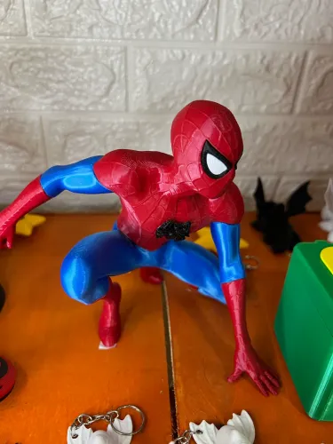 Homem aranha action figure