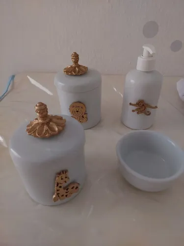Kit higiene porcelana safari