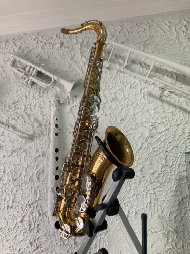 Saxofone Tenor Vito 