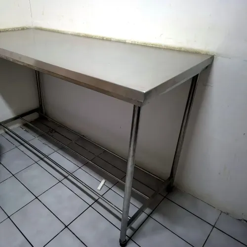 Mesa 100% Inox