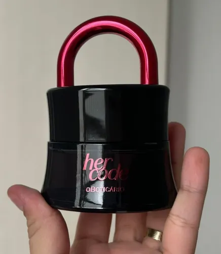 Vende-se perfume nunca usado
