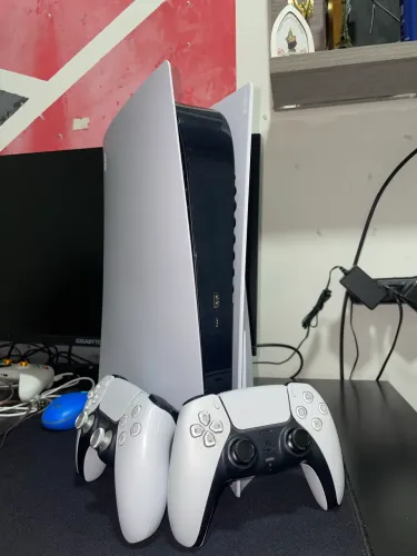 Ps5 fat com leitor 2 Controles