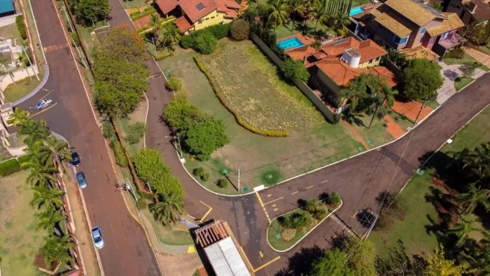 Terreno top Cond Firenze | Só aqui na Rosa e Rangel Consultoria e Assessoria Imobiliária
