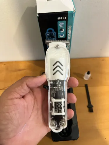 MÁQUINA PROFISSIONAL DE CORTAR CABELO SMART LCD - NOVA! SEM FIO