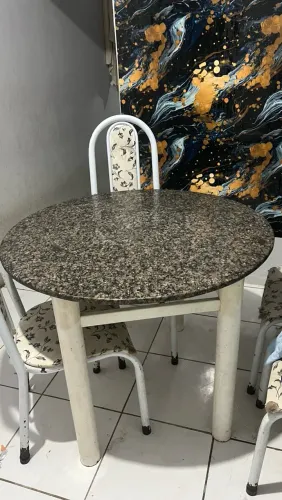 MESA 4 lugares