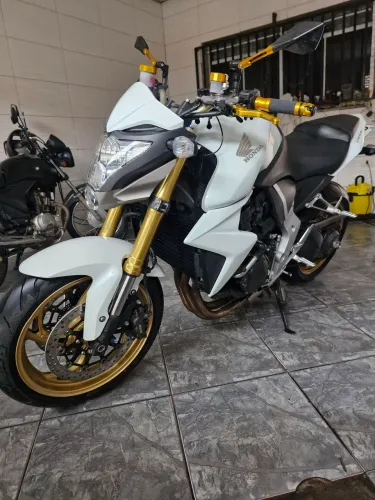 Cb1000r ano 2014