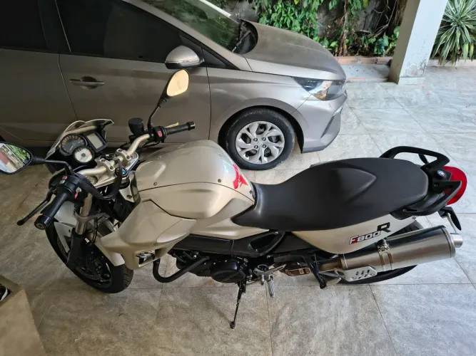 BMW f800r