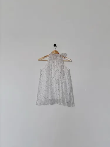 Blusa com Estampa de Poá
