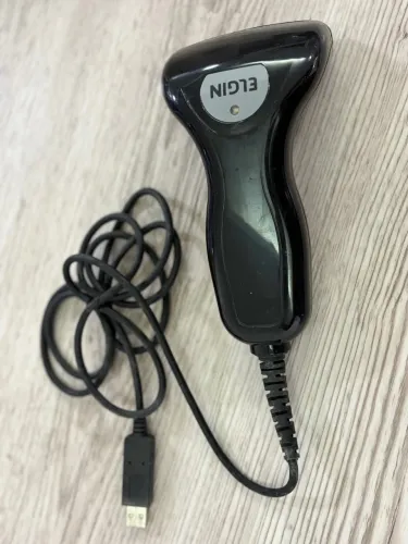 Leitor de Código de Barras Elgin BS313 com tecnologia CCD e conexão com fio.