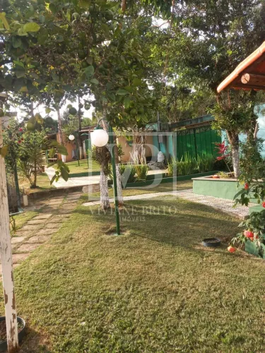 Chácara à Venda Com Piscina e Estrutura Completa, com cisterna e bomba
